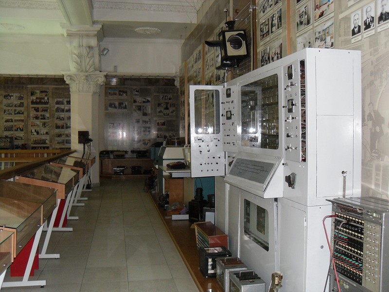 Дорожный каток ДУ-96. Технические характеристики, цены и особенности