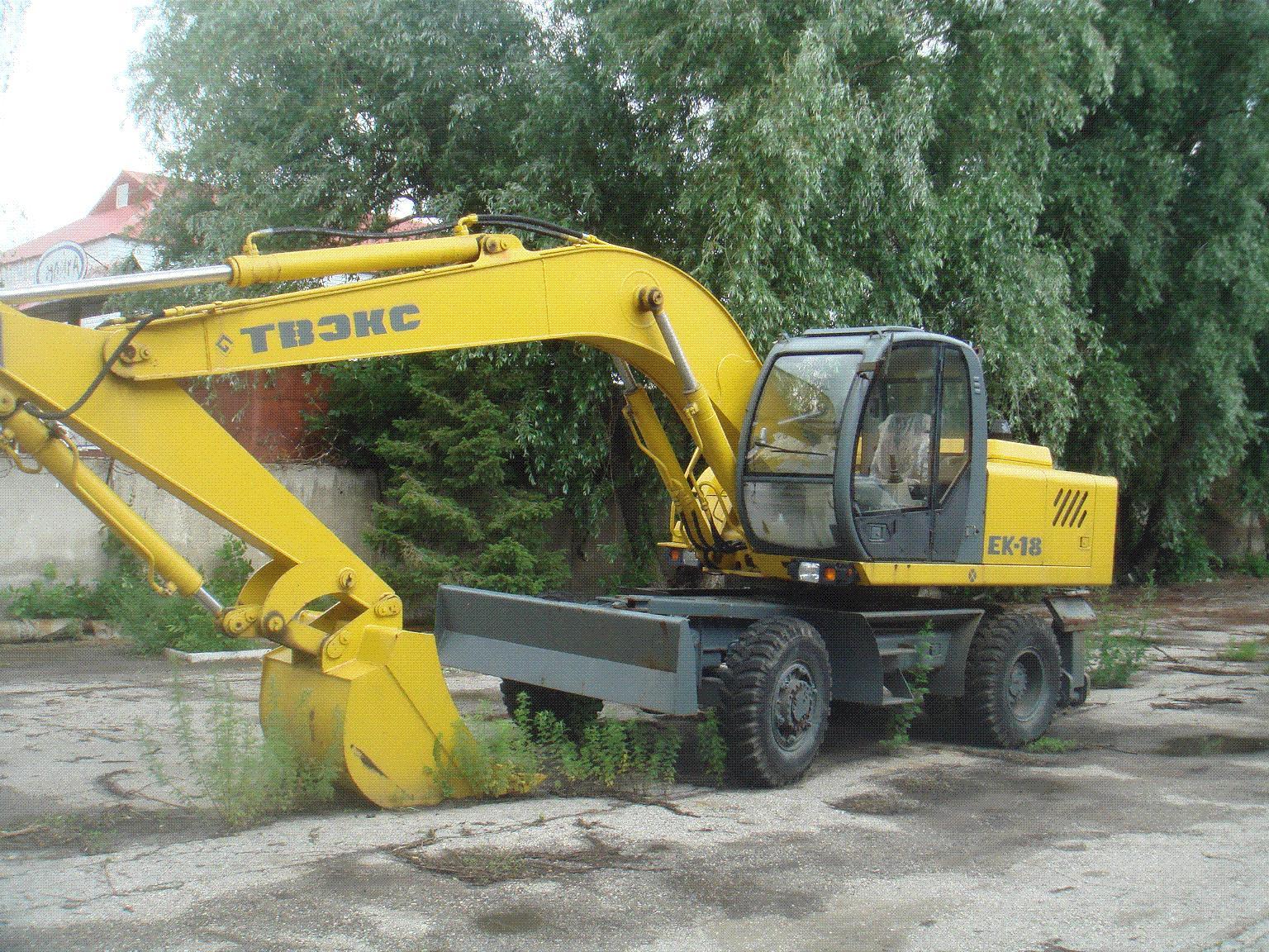 Внешний вид экскаватора ЕК-18