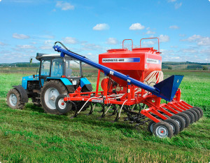 Фото: Средний посевной комплекс AGRATOR-4800
